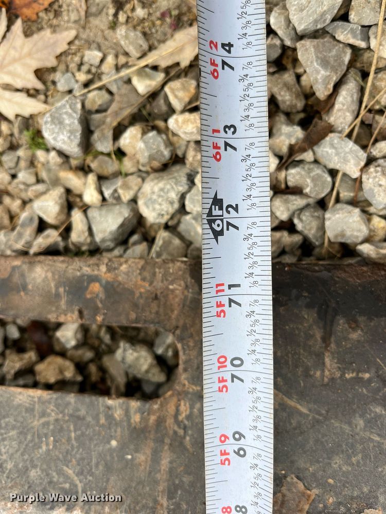 image for item LD9876 2021 Road Clipper 46UFU2034M1237893  dump trailer