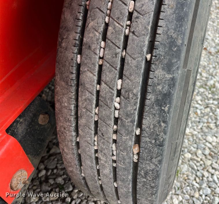 image for item LD9876 2021 Road Clipper 46UFU2034M1237893  dump trailer