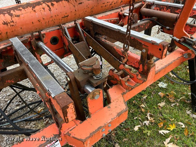 image for item LD9877 Wood-mizer  sawmill