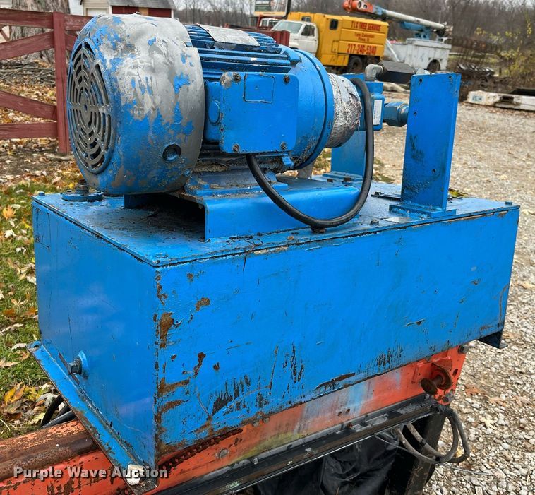 image for item LD9877 Wood-mizer  sawmill