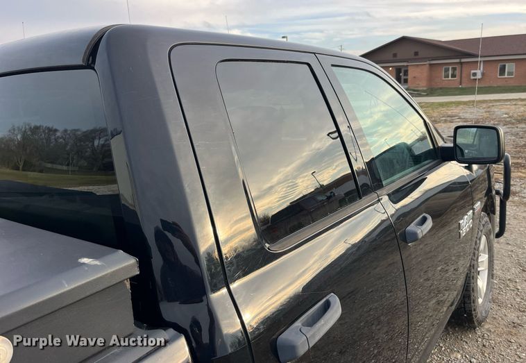 image for item LD9914 2014 Dodge Ram 1500  Quad Cab pickup truck