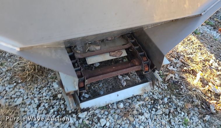 image for item LJ9382 Buyers Salt Dogg  Stainless salt spreader