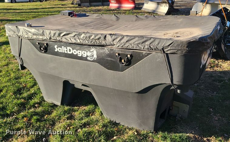 image for item LJ9387 Salt Dogg SHPE2000  salt spreader