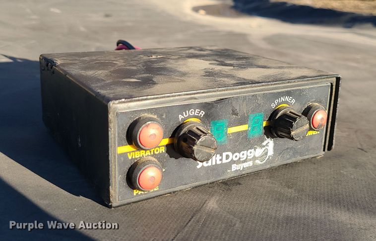 image for item LJ9387 Salt Dogg SHPE2000  salt spreader