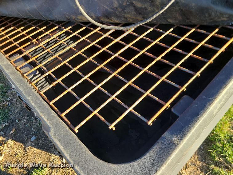 image for item LJ9387 Salt Dogg SHPE2000  salt spreader