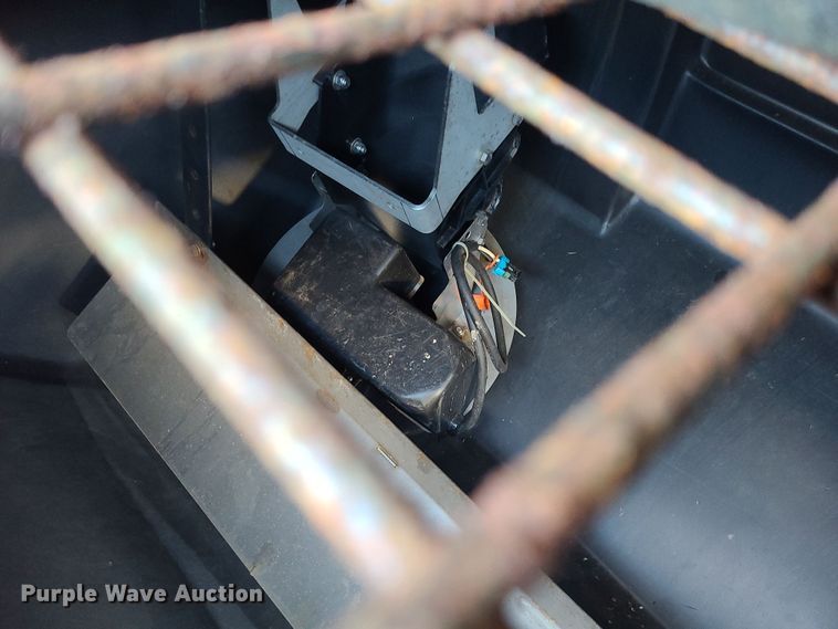 image for item LJ9387 Salt Dogg SHPE2000  salt spreader