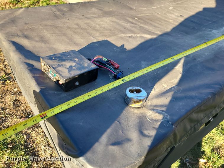 image for item LJ9387 Salt Dogg SHPE2000  salt spreader