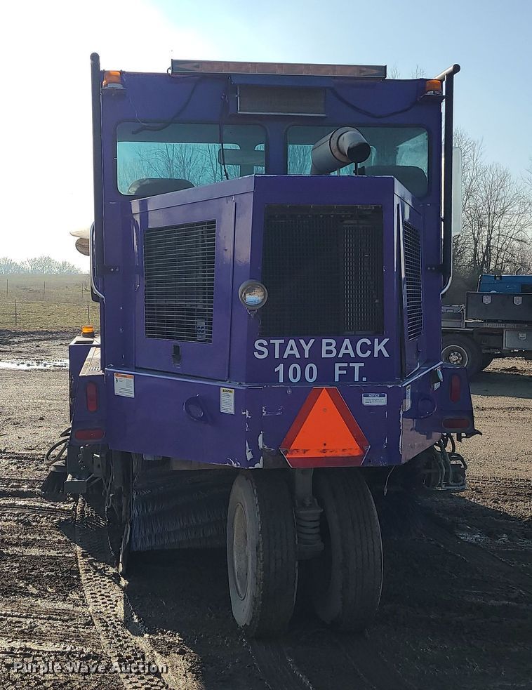 image for item LJ9392 2003 Elgin Series P  street sweeper