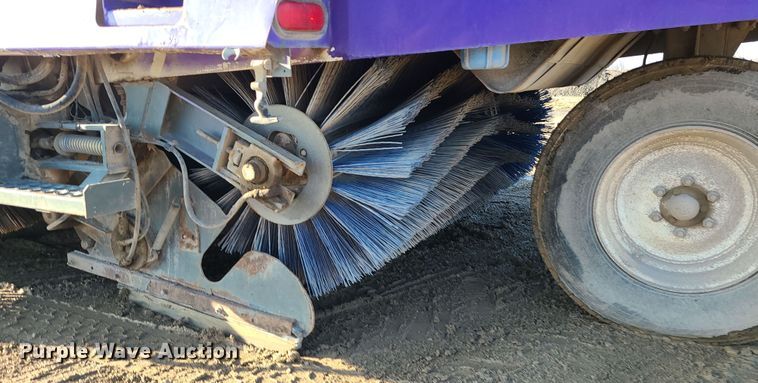 image for item LJ9392 2003 Elgin Series P  street sweeper