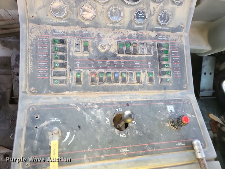 image for item LJ9392 2003 Elgin Series P  street sweeper