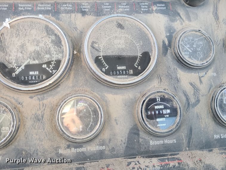 image for item LJ9392 2003 Elgin Series P  street sweeper