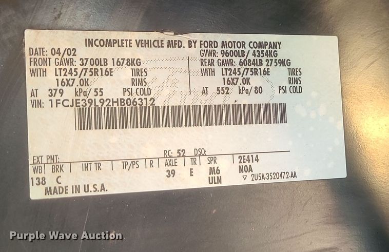 image for item LJ9398 2002 Ford E350  delivery truck