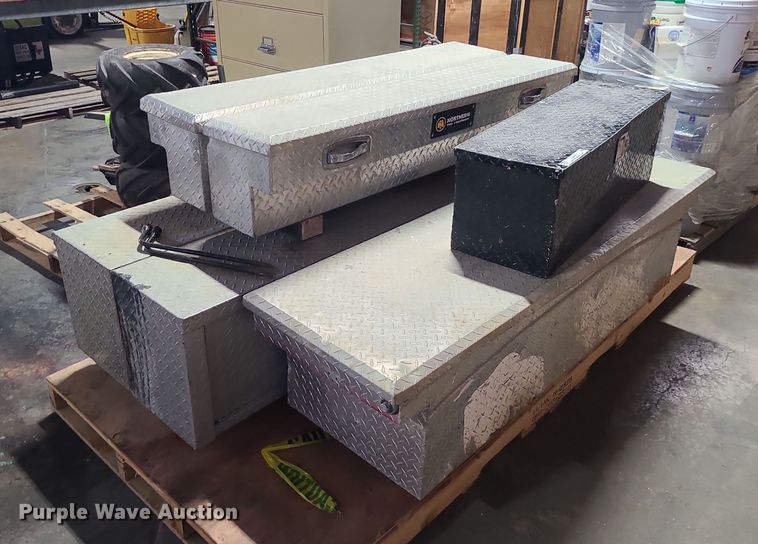 image for item LJ9401 (6) Aluminum tool boxes