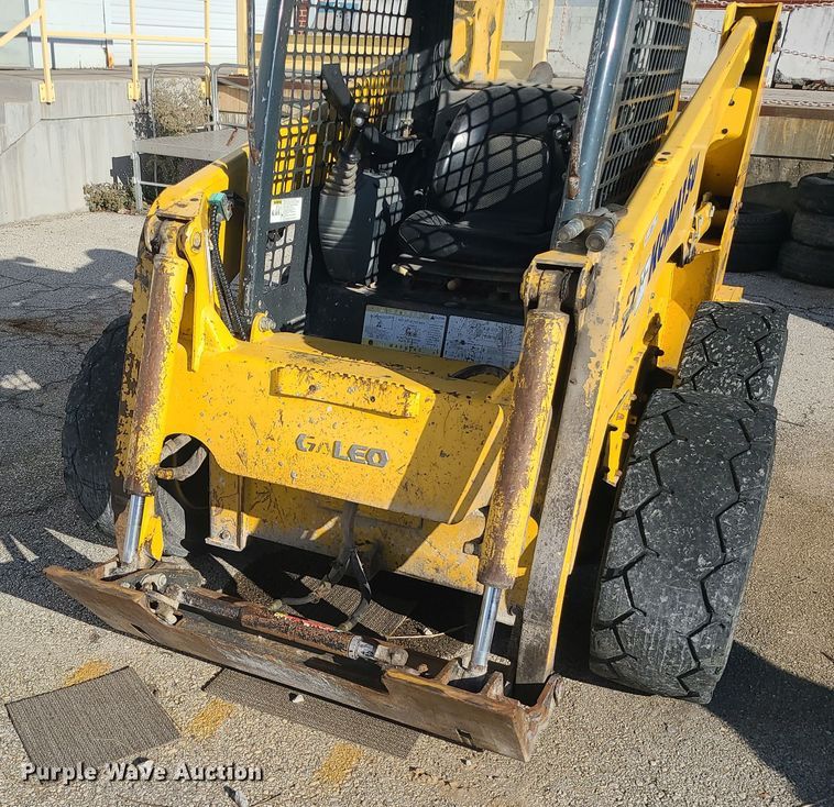 image for item LJ9406 2008 Komatsu SK1020-5N  skid steer loader