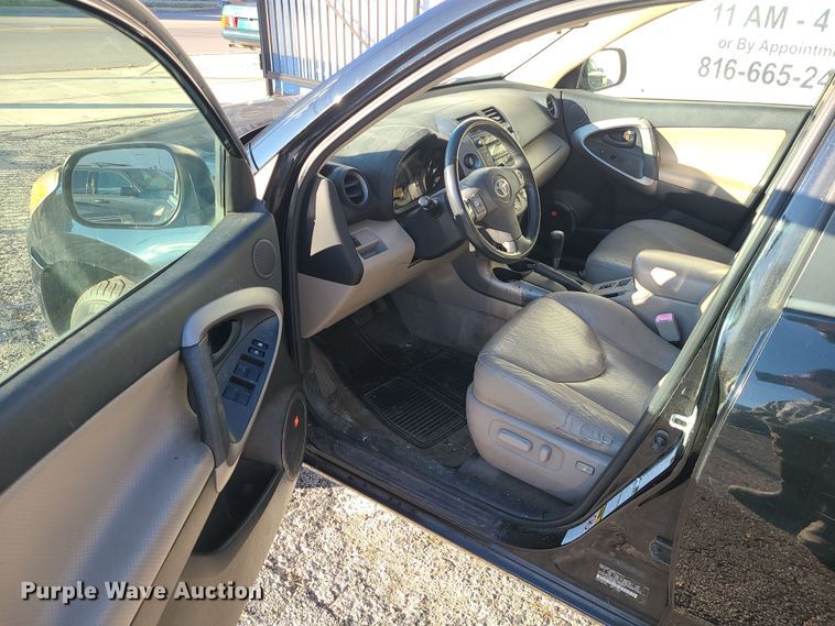 image for item LJ9409 2007 Toyota RAV4  SUV