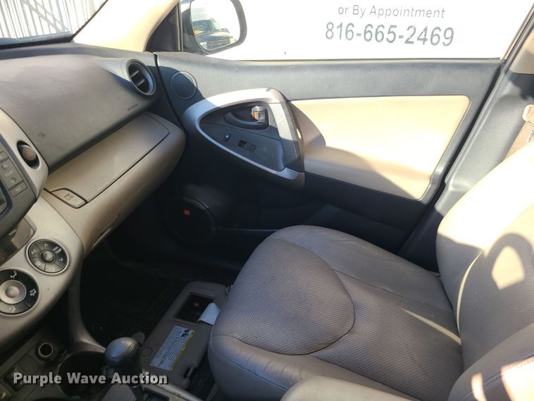 image for item LJ9409 2007 Toyota RAV4  SUV