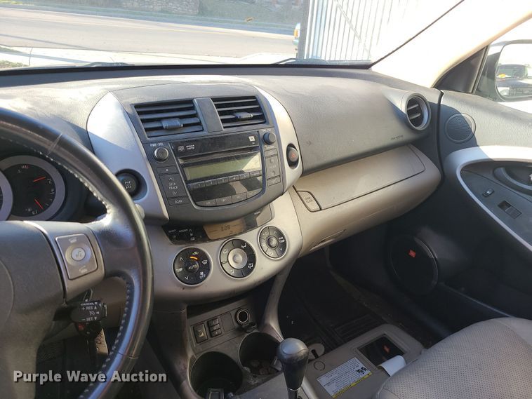 image for item LJ9409 2007 Toyota RAV4  SUV