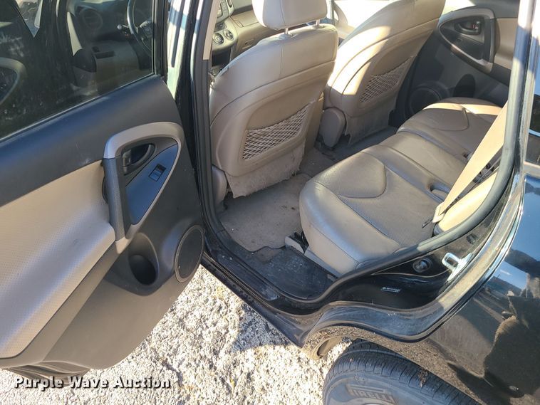 image for item LJ9409 2007 Toyota RAV4  SUV