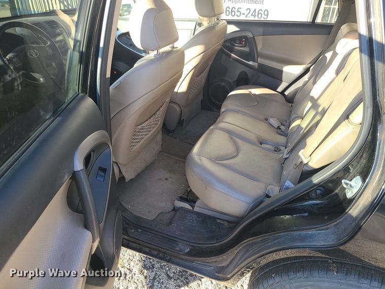 image for item LJ9409 2007 Toyota RAV4  SUV