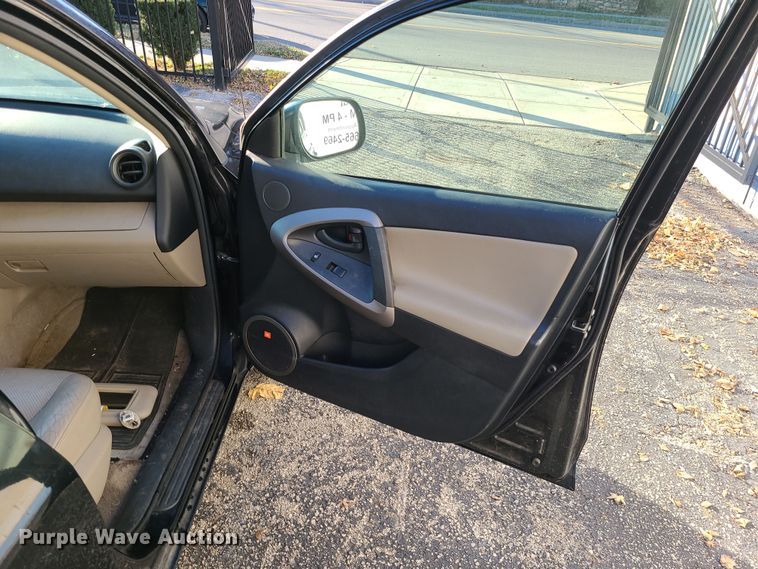 image for item LJ9409 2007 Toyota RAV4  SUV