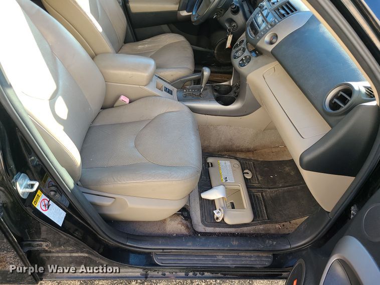 image for item LJ9409 2007 Toyota RAV4  SUV