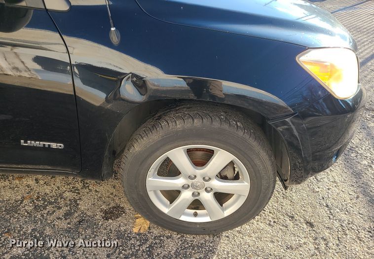 image for item LJ9409 2007 Toyota RAV4  SUV