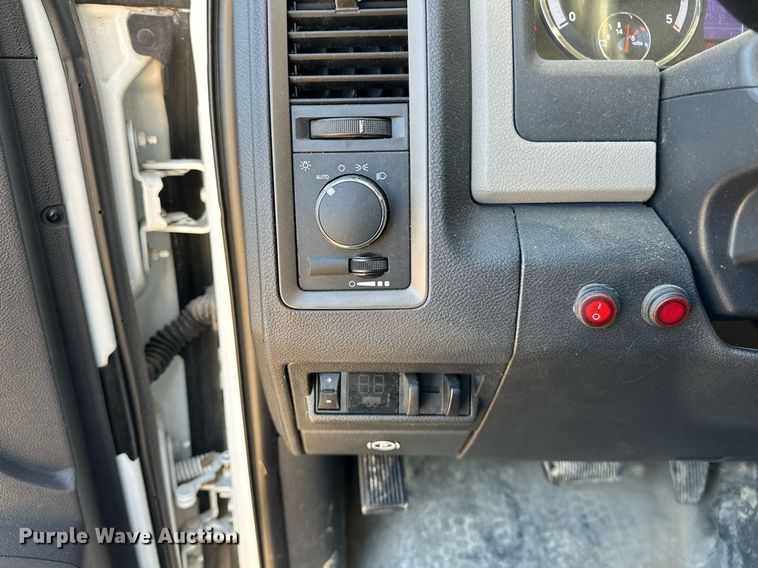 image for item LK9654 2012 Dodge Ram 4500 Crew Cab flatbed truck