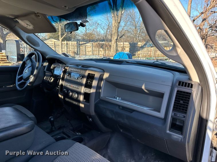 image for item LK9654 2012 Dodge Ram 4500 Crew Cab flatbed truck