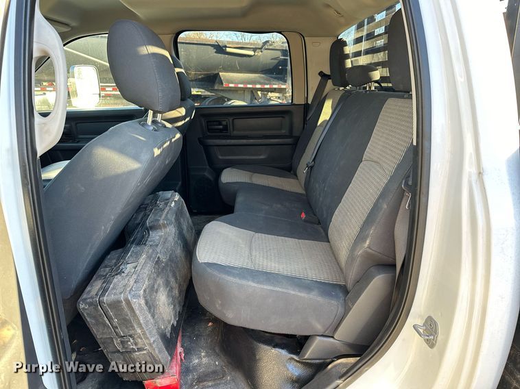 image for item LK9654 2012 Dodge Ram 4500 Crew Cab flatbed truck