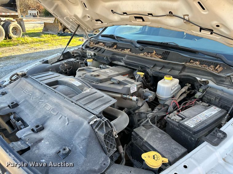 image for item LK9654 2012 Dodge Ram 4500 Crew Cab flatbed truck