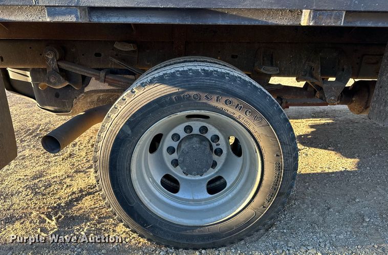 image for item LK9654 2012 Dodge Ram 4500 Crew Cab flatbed truck