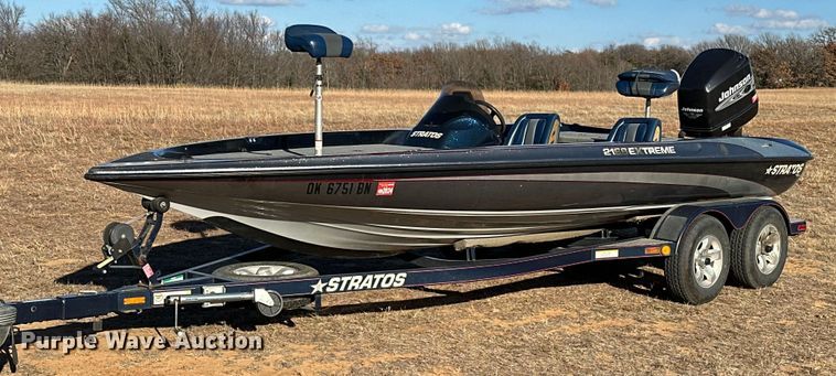image for item LK9664 1999 Stratos 21SS Extreme  boat