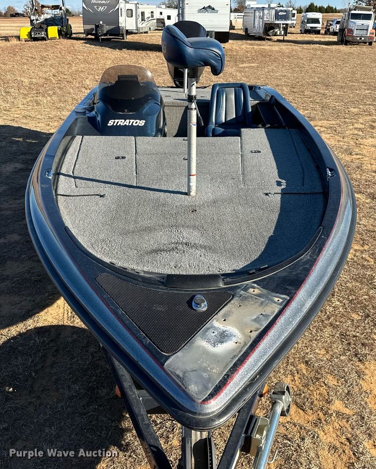 image for item LK9664 1999 Stratos 21SS Extreme  boat