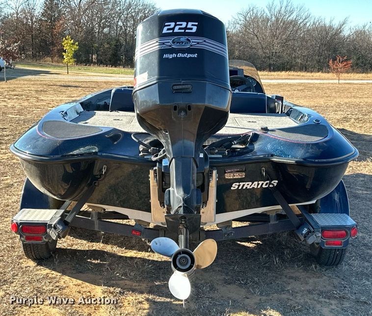 image for item LK9664 1999 Stratos 21SS Extreme  boat