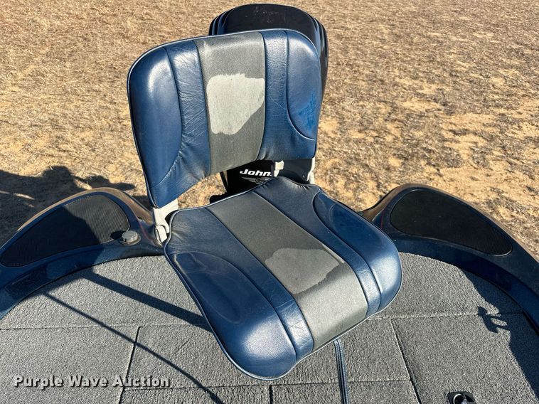 image for item LK9664 1999 Stratos 21SS Extreme  boat