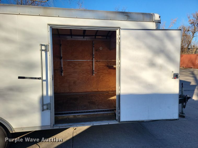 image for item LO9994 2018 Sure-Trac STRCH10220TA-100  enclosed cargo trailer