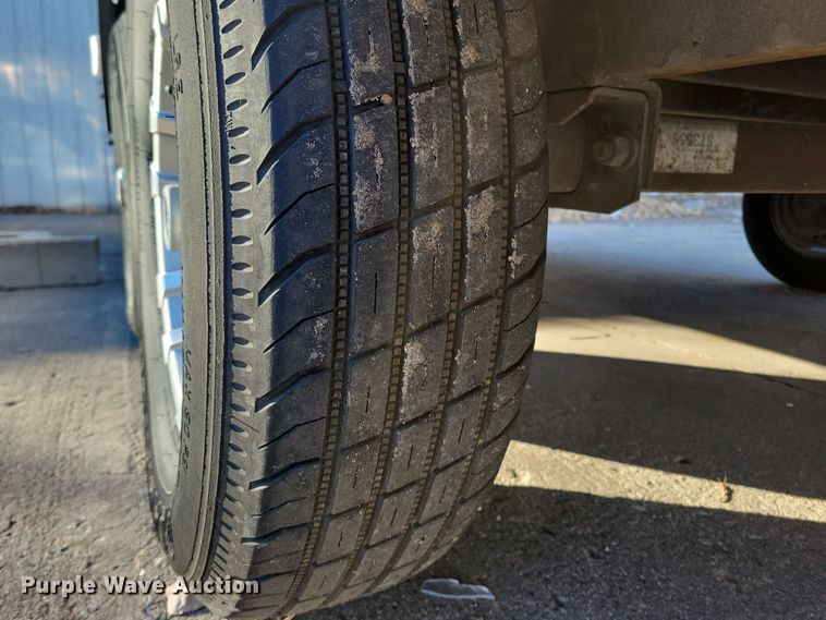 image for item LO9994 2018 Sure-Trac STRCH10220TA-100  enclosed cargo trailer