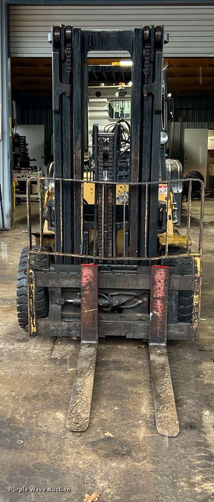 image for item LU9830 Hyster  forklift