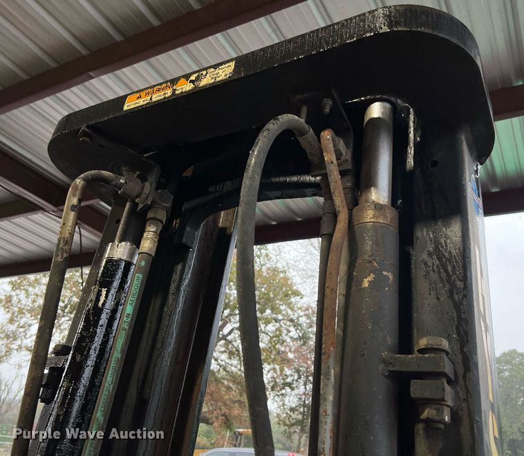 image for item LU9830 Hyster  forklift