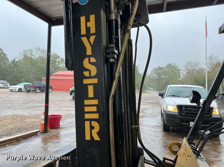 image for item LU9830 Hyster  forklift