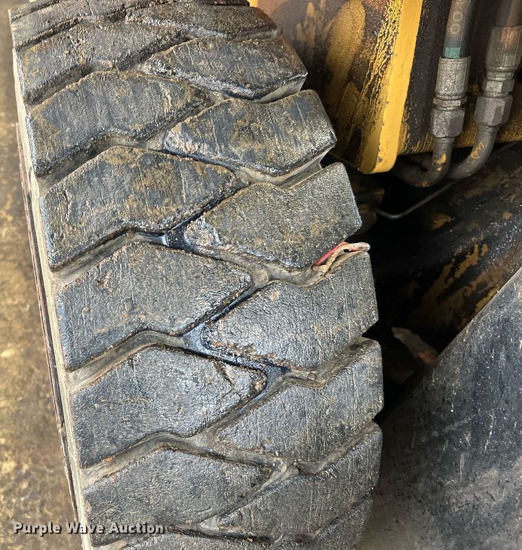 image for item LU9830 Hyster  forklift