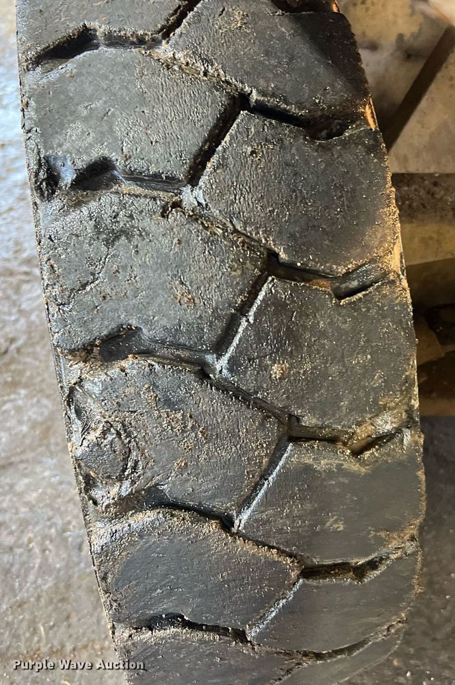 image for item LU9830 Hyster  forklift