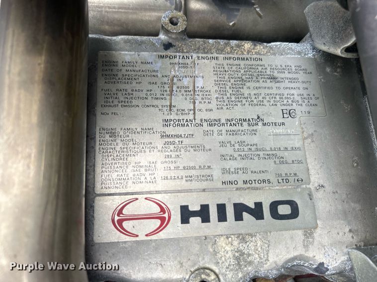 image for item LV9037 2010 Hino 185  truck cab and chassis