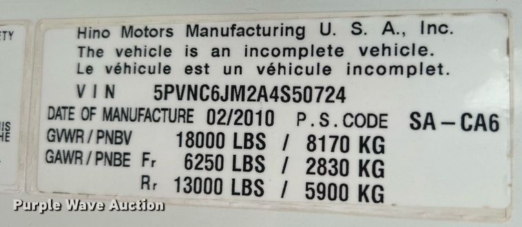 image for item LV9037 2010 Hino 185  truck cab and chassis