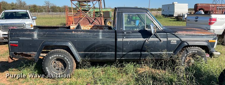 image for item LV9161 1981 Jeep J10  pickup truck