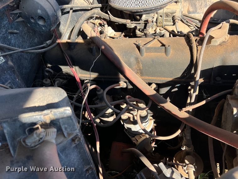 image for item LV9161 1981 Jeep J10  pickup truck