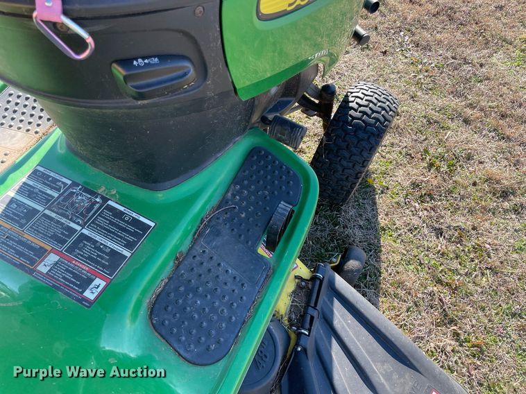 image for item LV9239 lawn mower