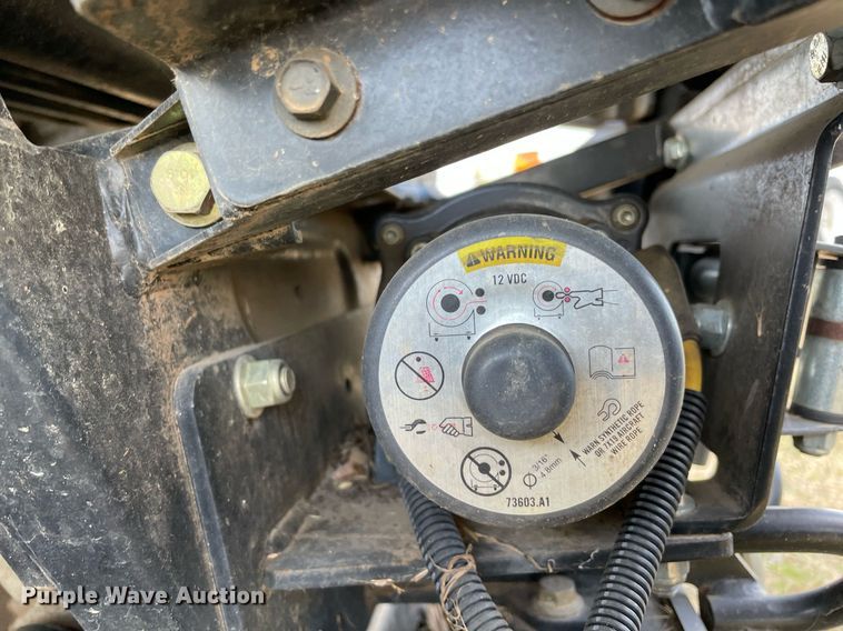 image for item LV9248 2012 John Deere XUV 550 S4  utility vehicle