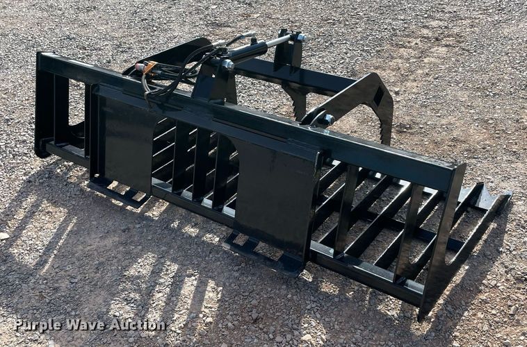 image for item LV9262 Skid steer grapple bucket