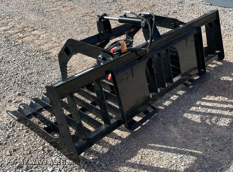 image for item LV9262 Skid steer grapple bucket